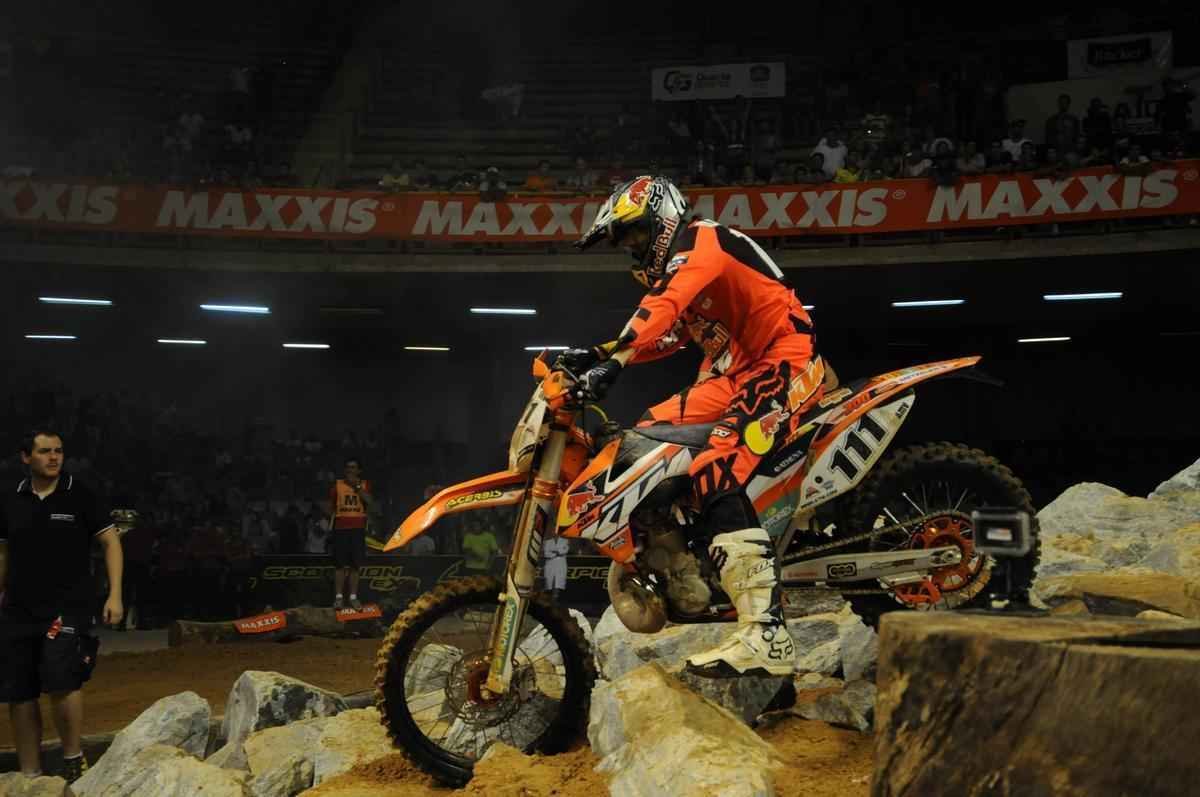 Imagens exclusivas da penltima etapa do Mundial de Superenduro, no Mineirinho, em BH