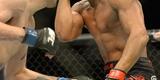 Imagens das lutas e bastidores do UFC 184, em Los Angeles - Tim Means (bermuda branca) venceu Dhiego Lima por nocaute tcnico aos 2m17s do primeiro round