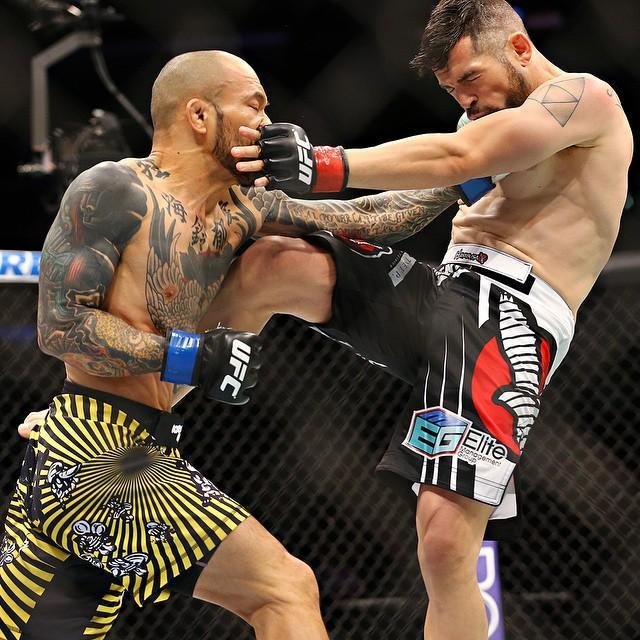 Imagens das lutas e bastidores do UFC 184, em Los Angeles - Kid Yamamoto x Roman Salazar foi declarada 'No Contest', por dedada no olho acidental aplicada por Kid Yamamoto