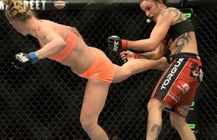Imagens das lutas e bastidores do UFC 184, em Los Angeles - Holly Holm (laranja) venceu Raquel Pennington por deciso dividida