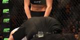Ronda Rousey tem nova atuao arrasadora, finaliza Cat Zingano em apenas 14 segundos, com chave de brao invertida, e mantm cinturo dos galos no UFC 184, em Los Angeles 