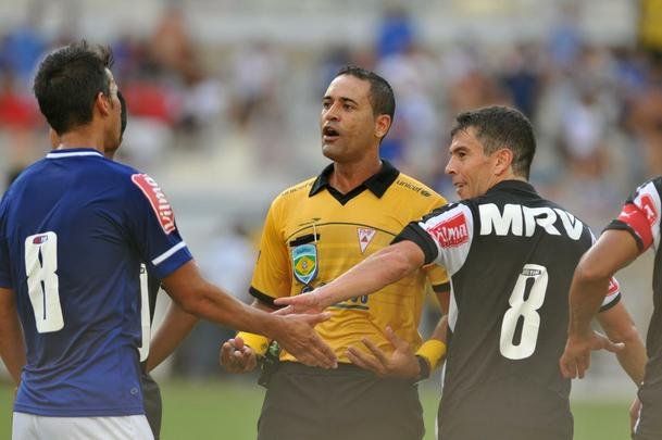 Imagens exclusivas do clssico entre Cruzeiro e Atltico, no Mineiro, pela sexta rodada do Mineiro