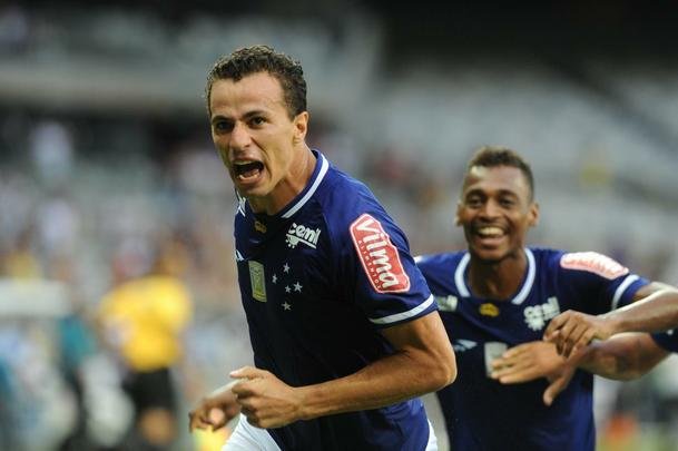 Imagens exclusivas do clssico entre Cruzeiro e Atltico, no Mineiro, pela sexta rodada do Mineiro