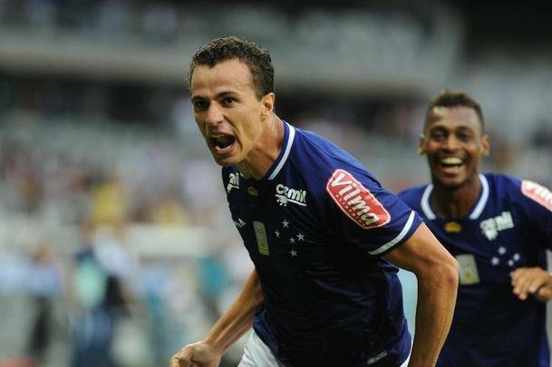 Imagens exclusivas do clssico entre Cruzeiro e Atltico, no Mineiro, pela sexta rodada do Mineiro