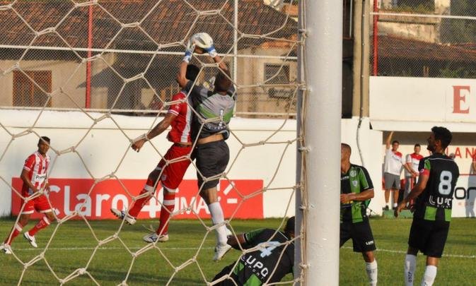No Estádio Castor Cifuentes, em Nova Lima, Villa Nova e América empataram sem gols pela sexta rodada do Campeonato Mineiro