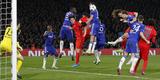 Gol de David Luiz, nos minutos finais, levou jogo com Chelsea para a prorrogao