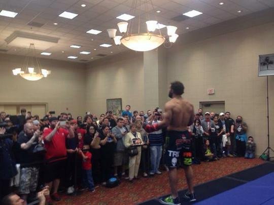 Imagens do treino aberto do UFC 185 - Johny Hendricks