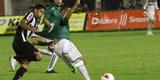 Em noite sem nenhuma inspirao, Atltico sofreu gol no fim e perdeu para a Caldense