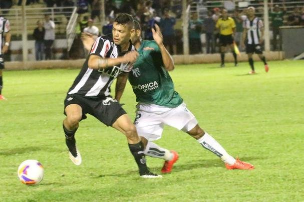 Galo teve noite apagada e deixou o campo com derrota por 1 a 0 para a Caldense