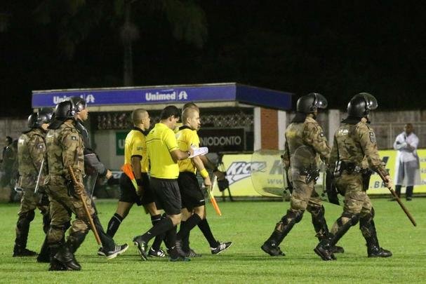 Galo teve noite apagada e deixou o campo com derrota por 1 a 0 para a Caldense