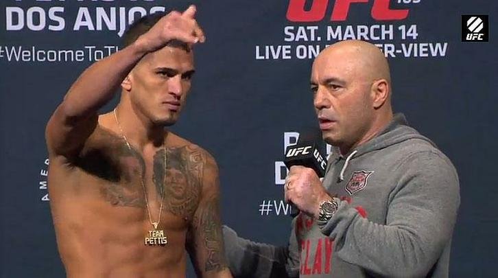 Imagens da pesagem do UFC 185, em Dallas - Anthony Pettis