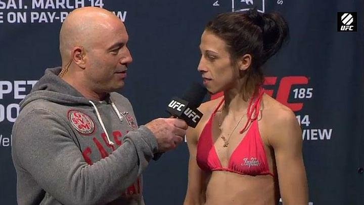 Imagens da pesagem do UFC 185, em Dallas - Joanna Jedrzejczyk