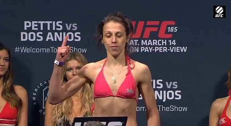 Imagens da pesagem do UFC 185, em Dallas - Joanna Jedrzejczyk