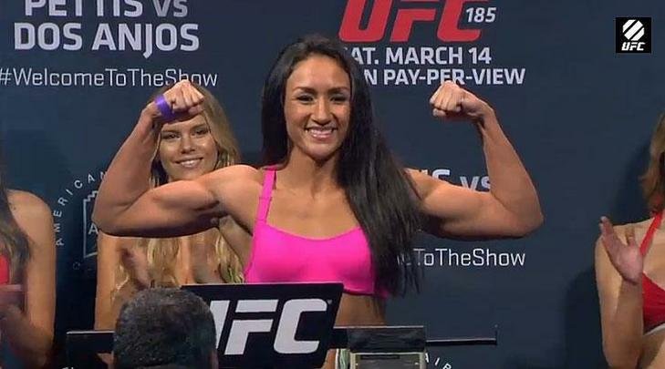 Imagens da pesagem do UFC 185, em Dallas - Carla Esparza