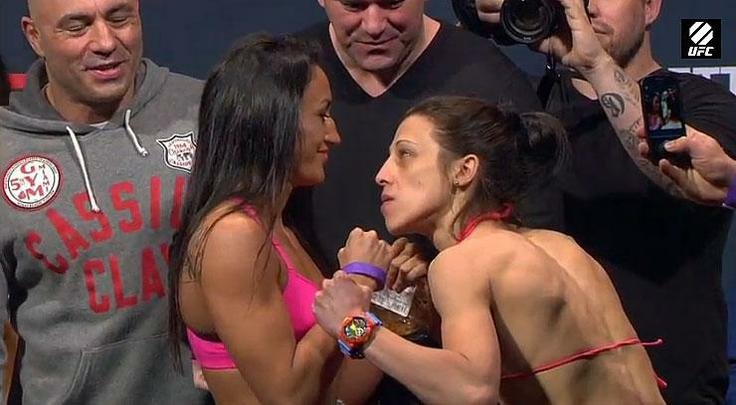 Imagens da pesagem do UFC 185, em Dallas - Carla Esparza x Joanna Jedrzejczyk, pelo cinturão peso palha