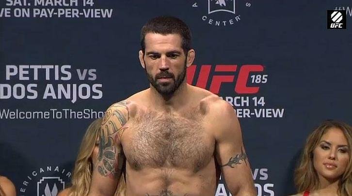 Imagens da pesagem do UFC 185, em Dallas - Matt Brown