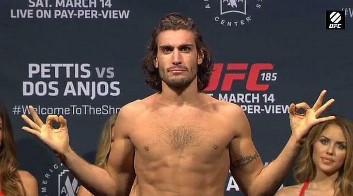 Imagens da pesagem do UFC 185, em Dallas - Elias Theodorou