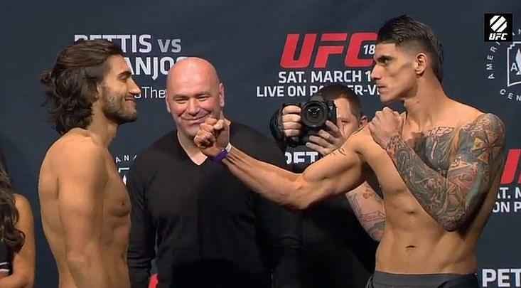Imagens da pesagem do UFC 185, em Dallas - Elias Theodorou x Roger Navarez
