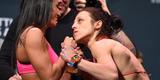 Imagens da pesagem do UFC 185, em Dallas - Carla Esparza x Joanna Jedrzejczyk, pelo cinturo peso palha