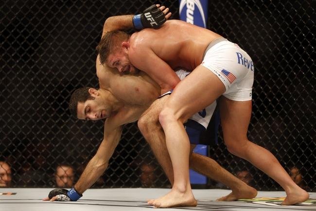 Imagens das lutas e bastidores do UFC 185, em Dallas - Beneil Dariush venceu Daron Cruickshank por finalizao no segundo round
