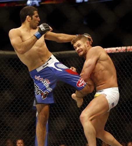 Imagens das lutas e bastidores do UFC 185, em Dallas - Beneil Dariush venceu Daron Cruickshank por finalizao no segundo round
