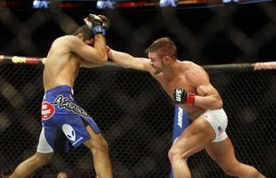 Imagens das lutas e bastidores do UFC 185, em Dallas - Beneil Dariush venceu Daron Cruickshank por finalizao no segundo round