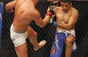 Imagens das lutas e bastidores do UFC 185, em Dallas - Beneil Dariush venceu Daron Cruickshank por finalizao no segundo round