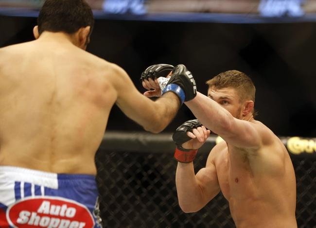 Imagens das lutas e bastidores do UFC 185, em Dallas - Beneil Dariush venceu Daron Cruickshank por finalizao no segundo round