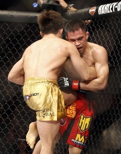 Imagens das lutas e bastidores do UFC 185, em Dallas - Henry Cejudo venceu Chris Cariaso por deciso unnime