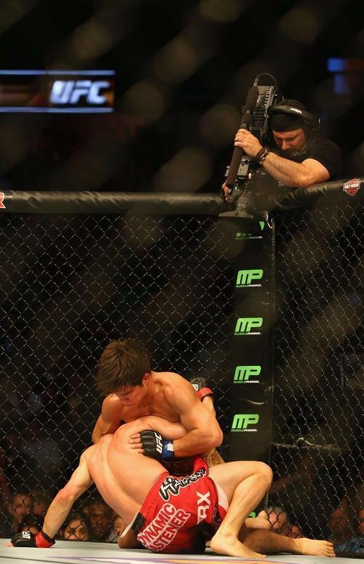 Imagens das lutas e bastidores do UFC 185, em Dallas - Henry Cejudo venceu Chris Cariaso por deciso unnime