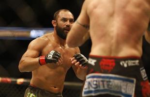 Imagens das lutas e bastidores do UFC 185, em Dallas - Johny Hendricks (bermuda verde) venceu Matt Brown por deciso unnime