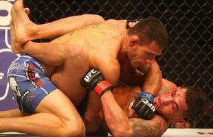 Fotos da vitria de Rafael dos Anjos, que valeu o cinturo dos leves do UFC