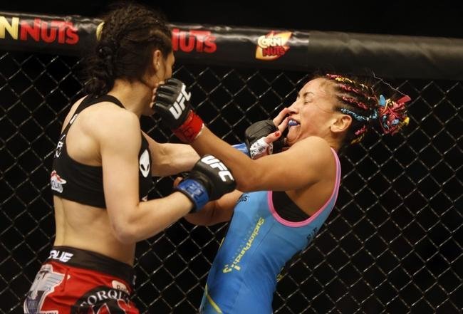Imagens da vitria de Joanna Jedrzejczyk, que conquistou o cinturo peso palha do UFC