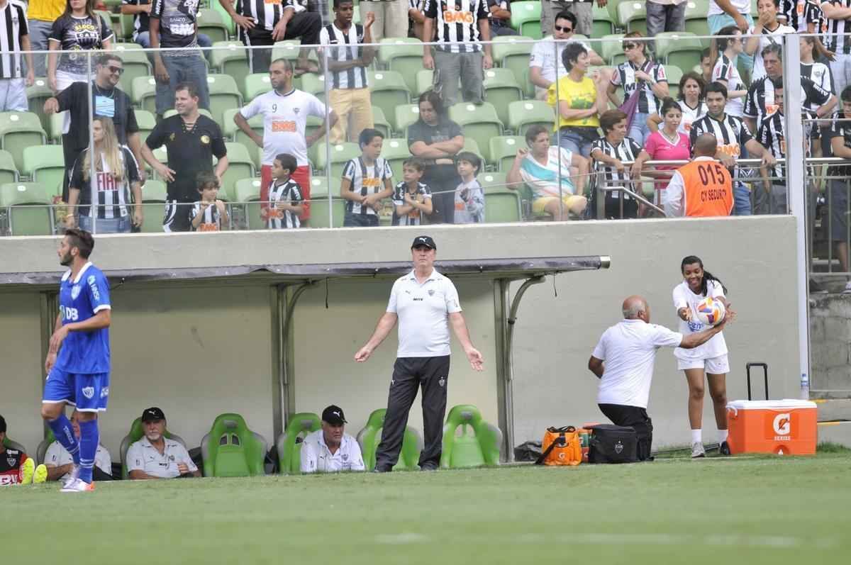 Imagens de Atltico x URT no Independncia, pelo Campeonato Mineiro