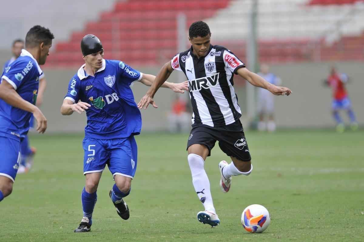 Imagens de Atltico x URT no Independncia, pelo Campeonato Mineiro