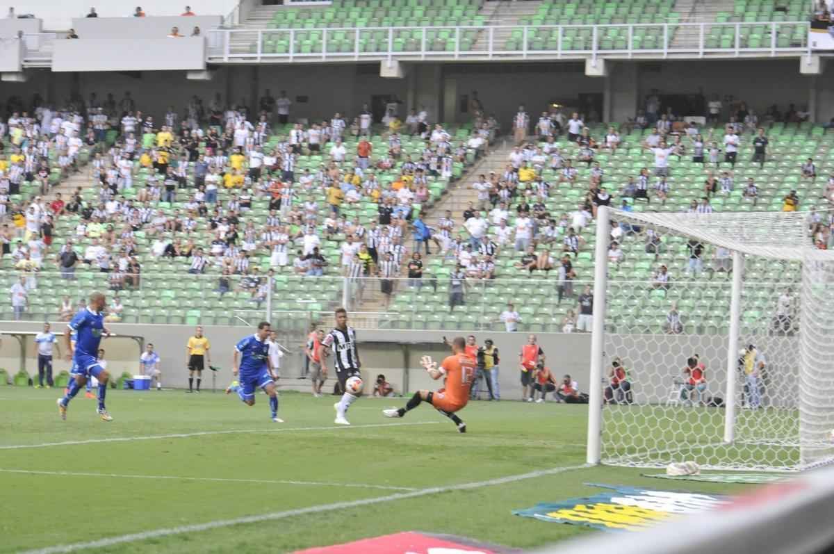 Imagens de Atltico x URT no Independncia, pelo Campeonato Mineiro