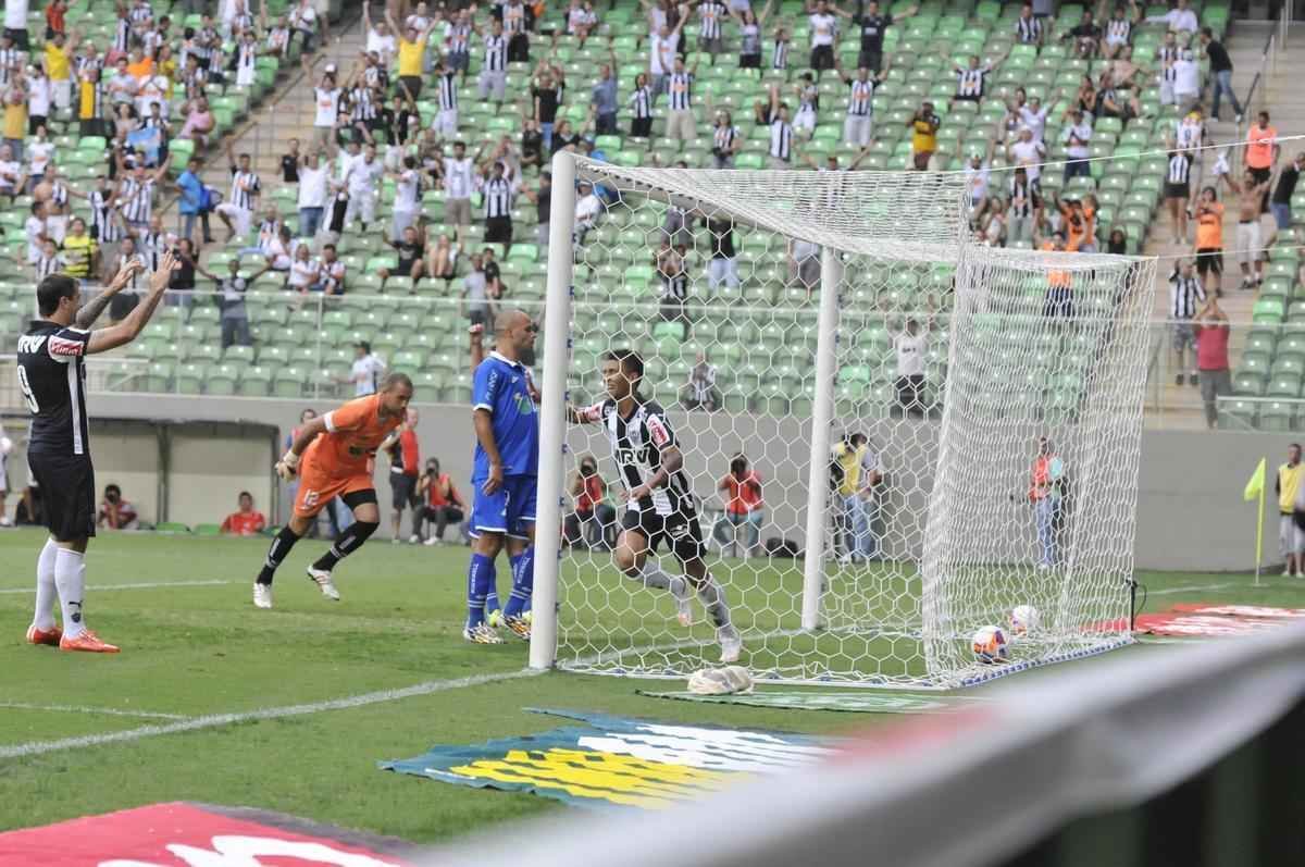 Imagens de Atltico x URT no Independncia, pelo Campeonato Mineiro