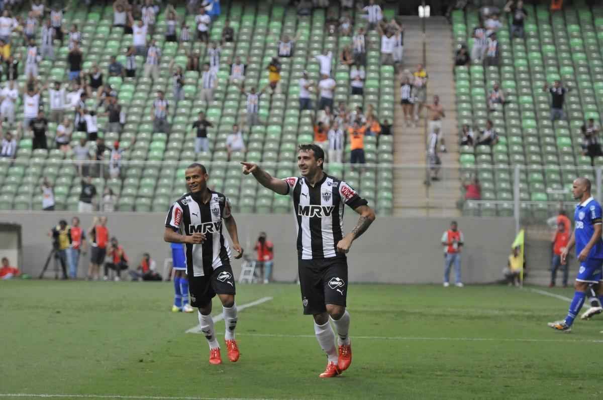 Imagens de Atltico x URT no Independncia, pelo Campeonato Mineiro