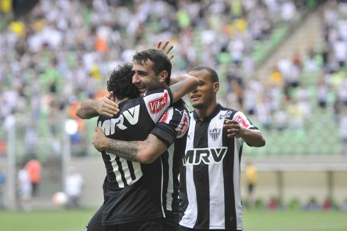 Imagens de Atltico x URT no Independncia, pelo Campeonato Mineiro