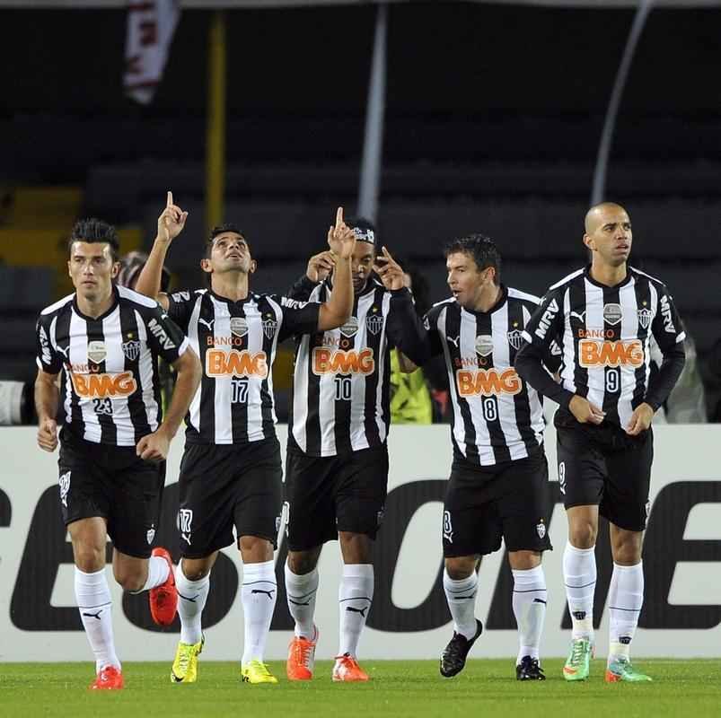 Em 2014, pela fase de grupos da Libertadores, o Atlético empatou em 1 a 1 com o Santa Fe. Guilherme abriu o placar para o Atlético