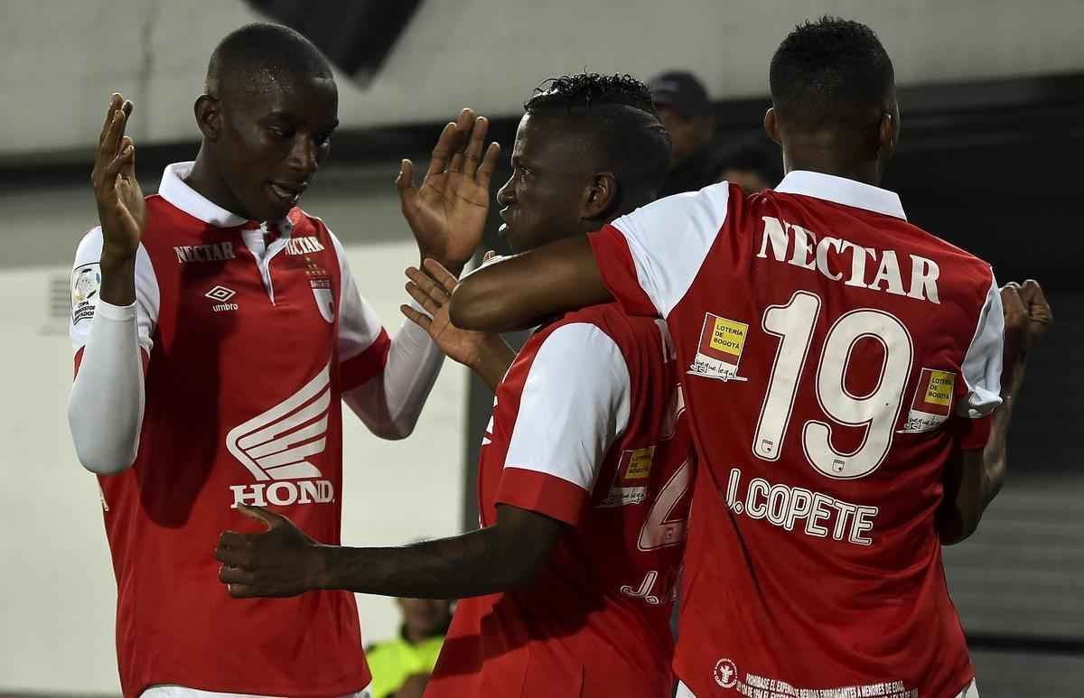 Em 2014, pela fase de grupos da Libertadores, o Atlético empatou em 1 a 1 com o Santa Fe. Guilherme abriu o placar para o Atlético