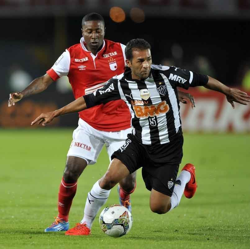 Em 2014, pela fase de grupos da Libertadores, o Atlético empatou em 1 a 1 com o Santa Fe. Guilherme abriu o placar para o Atlético