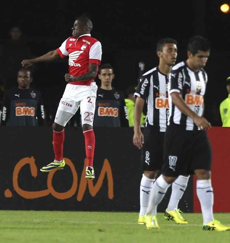 Em 2014, pela fase de grupos da Libertadores, o Atltico empatou em 1 a 1 com o Santa Fe. Guilherme abriu o placar para o Atltico