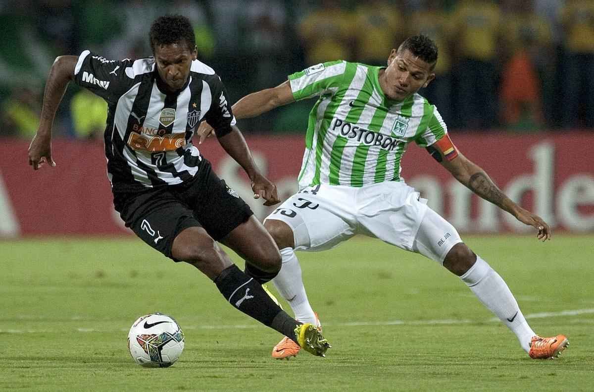 Também pela Copa Libertadores de 2014, o Atlético enfrentou o Atlético Nacional na Colômbia e acabou derrotado por 1 a 0. No jogo de volta, o alvinegro empatou e acabou eliminado