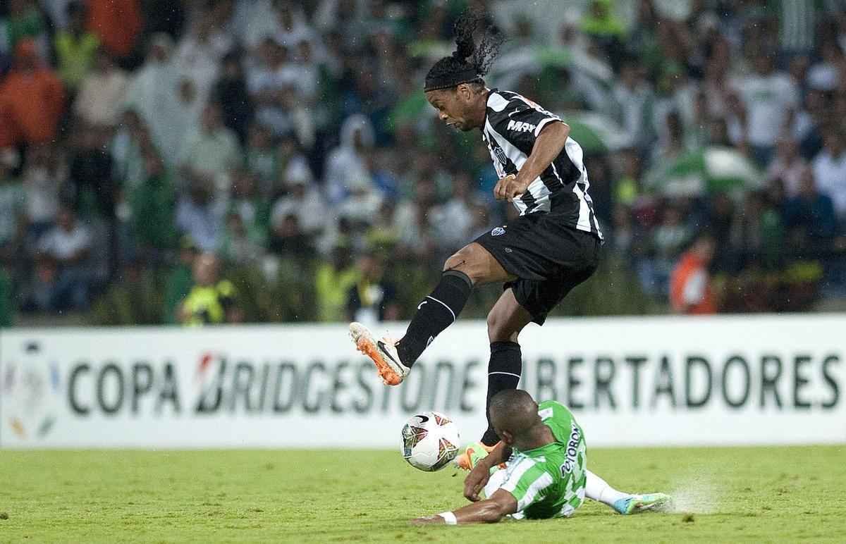 Também pela Copa Libertadores de 2014, o Atlético enfrentou o Atlético Nacional na Colômbia e acabou derrotado por 1 a 0. No jogo de volta, o alvinegro empatou e acabou eliminado
