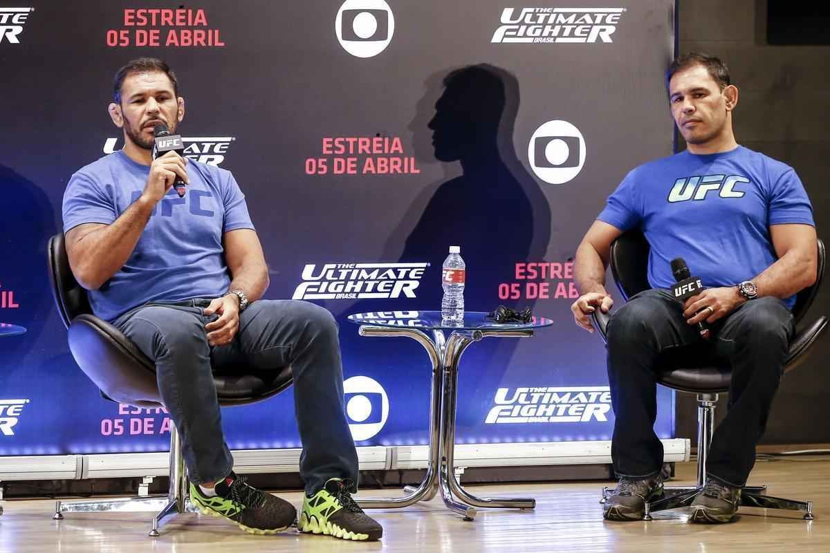 Lanamento da quarta temporada do TUF Brasil reuniu os treinadores das equipes, Mauricio Shogun e Rodrigo Minotauro, ao lado do auxiliar, o irmo Rogrio Minotouro 