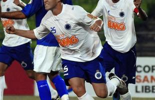 Kleber marcou um dos gols do Cruzeiro no empate com o Deportivo Itlia