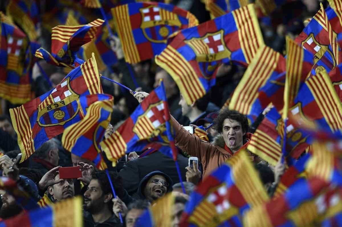 Imagens do duelo entre Barcelona e Manchester City, no Camp Nou, pela Liga dos Campees