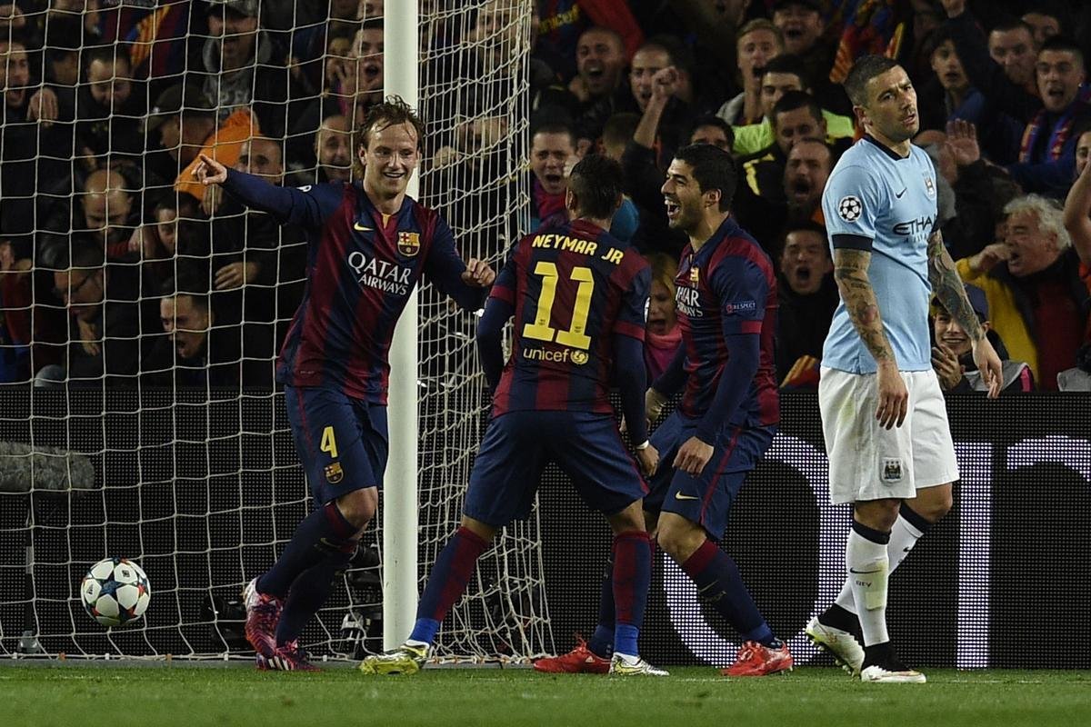 Imagens do duelo entre Barcelona e Manchester City, no Camp Nou, pela Liga dos Campees