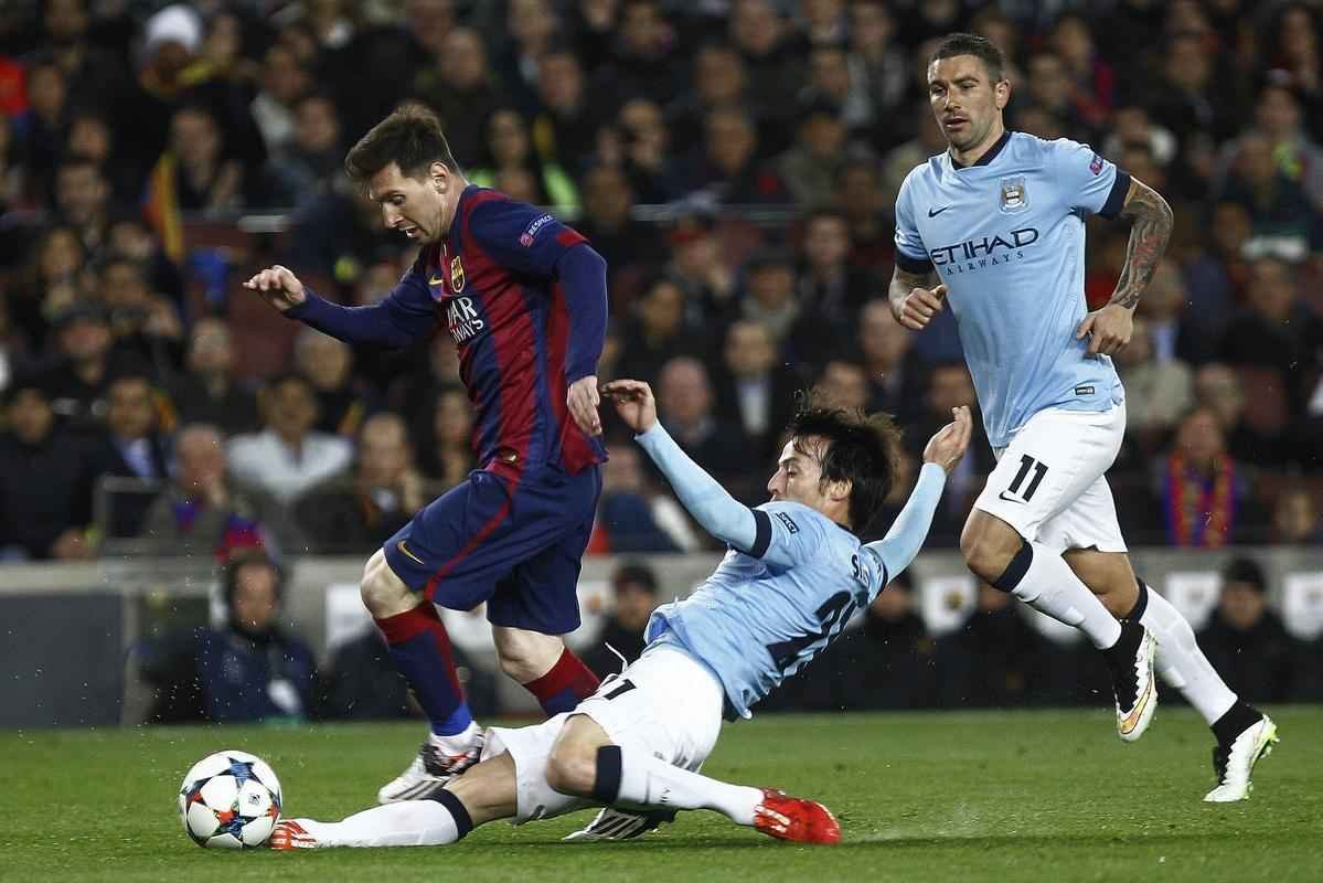 Imagens do duelo entre Barcelona e Manchester City, no Camp Nou, pela Liga dos Campees